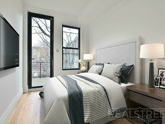 5th image of 225 Thomas S Boyland St