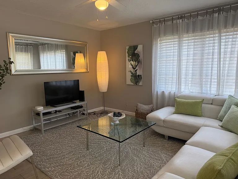 2013-2015 Tetlow Pl — Photo 5