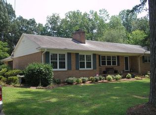 157 Valley Rd, Greenwood, SC 29646