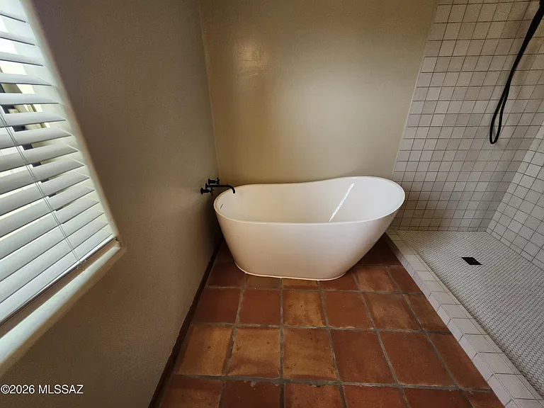 11065 E Snyder Rd — Photo 28