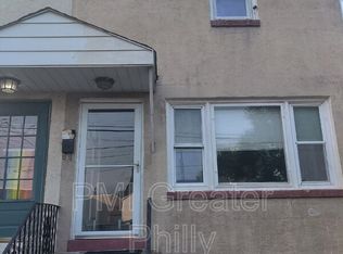 687 Mansion St, Bristol, PA 19007