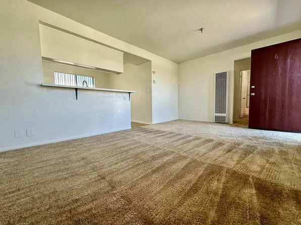 4900 W 118th Pl APT 6, Hawthorne, CA 90250