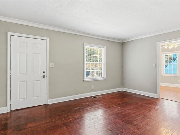 2nd image of 1108 Winburn Dr