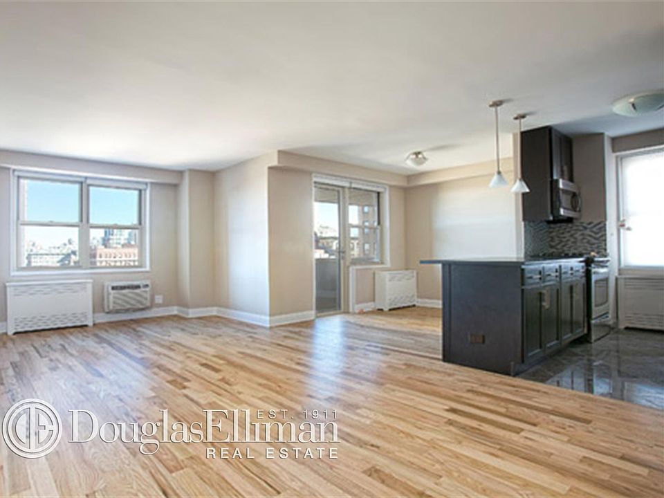 1st image of 310 Greenwich St APT 30L