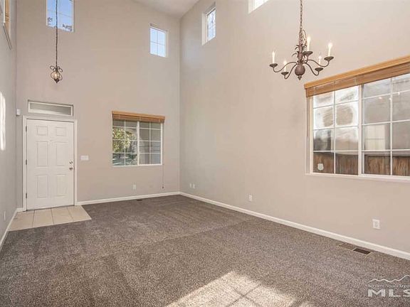 3rd image of 2515 Venezia Dr