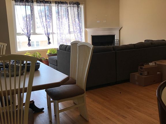 2nd image of 2310 W Jackson Blvd APT 3A