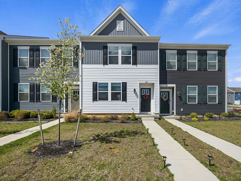 1st image of 203 Ridgely Blvd