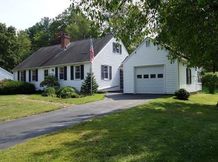 48 Van Meter Dr, Amherst, MA 01002