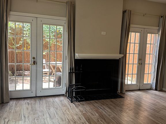 2nd image of 3904 Rawlins St