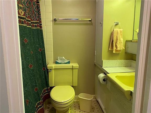 4th image of 4550 Warwick Blvd APT 207