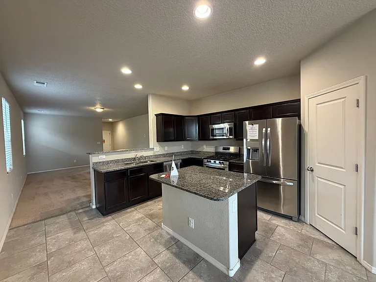 7005 Silver Moon Rd NW — Photo 9