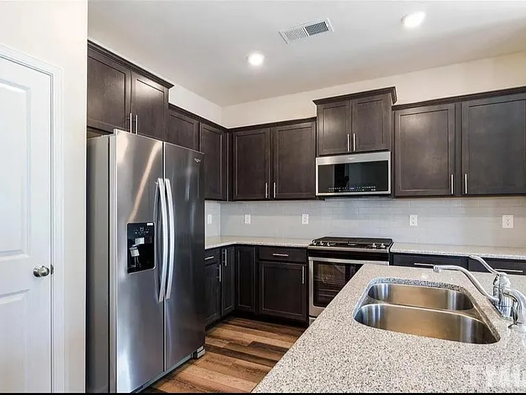 3008 Newfields Pl — Photo 9