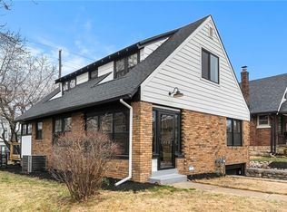 4432 Summit St, Kansas City, MO 64111