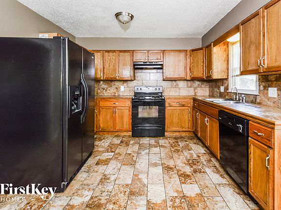 4th image of 7107 E 68th St