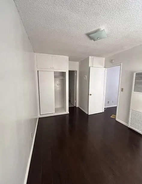 1 bed, 500 sqft, $1,550 — Photo 3