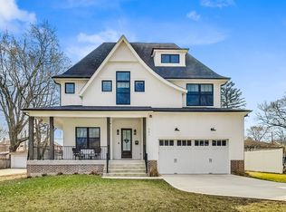 651 E Prairie Ave, Des Plaines, IL 60016