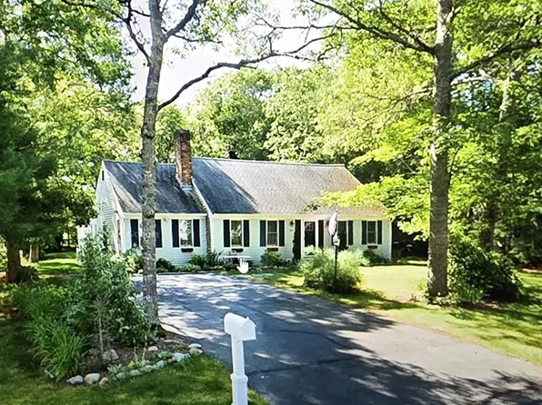 169 Cedric Rd, Barnstable, MA 02630