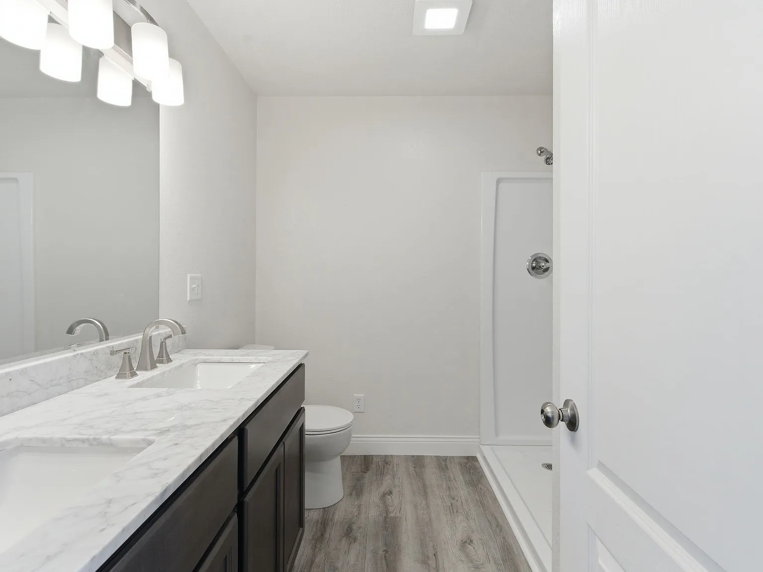3 bed, 1200 sqft, $1,800 — Photo 4