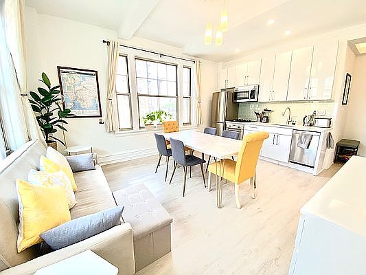 1st image of 170 W 74th St APT 706
