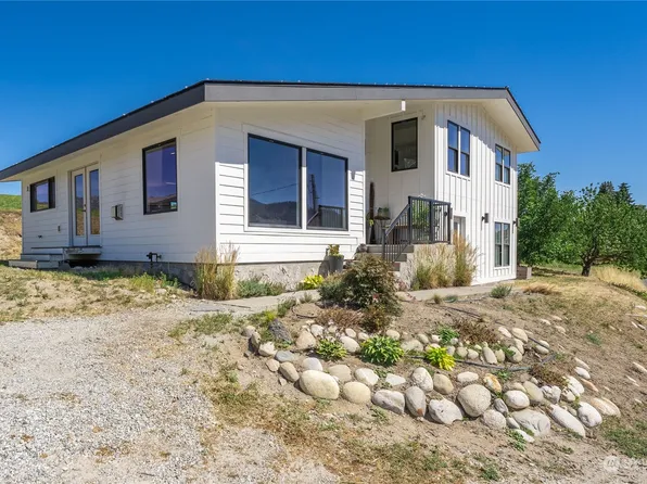 129 Loop Avenue, Manson, WA 98831