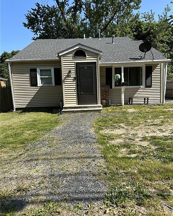 49 Wawayanda Avenue, Middletown, NY 10940 Zillow