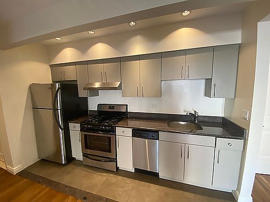 3rd image of 28-25 36th St #3F
