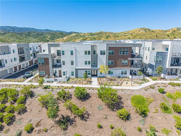 27212 Diamond Peak Ln #203, Stevenson Ranch, CA 91381