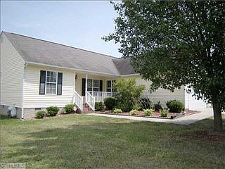 1st image of 203 Lucan Dr