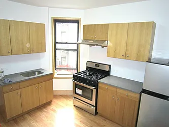 Rented by Concept Real Estate Group