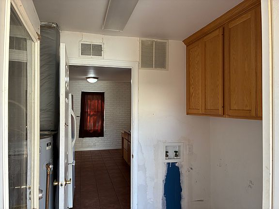 5th image of 1108 N Westview Dr