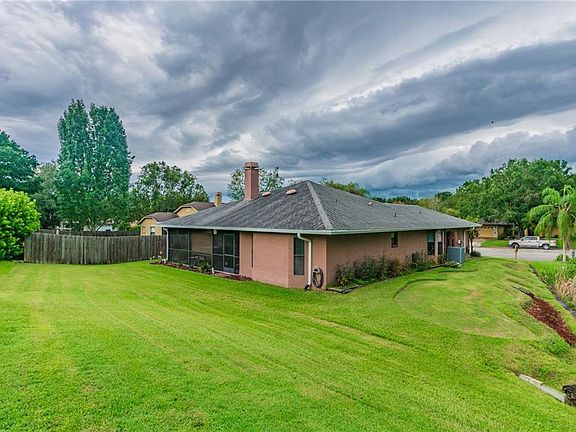 2nd image of 3753 Hillview Ct
