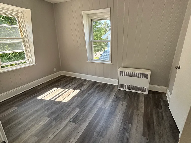 29 Grove St #2 — Photo 5