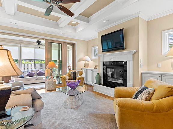 5th image of 1316 Garden Springs Ct