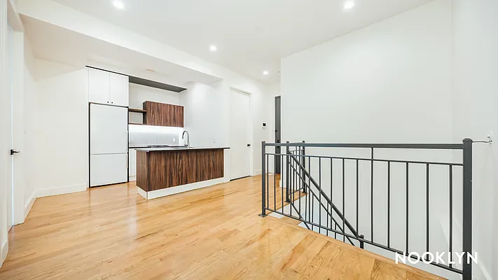 Rented by Nooklyn NYC LLC | media 15