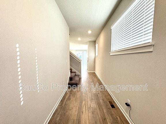 3rd image of 6648 SE Genrosa St