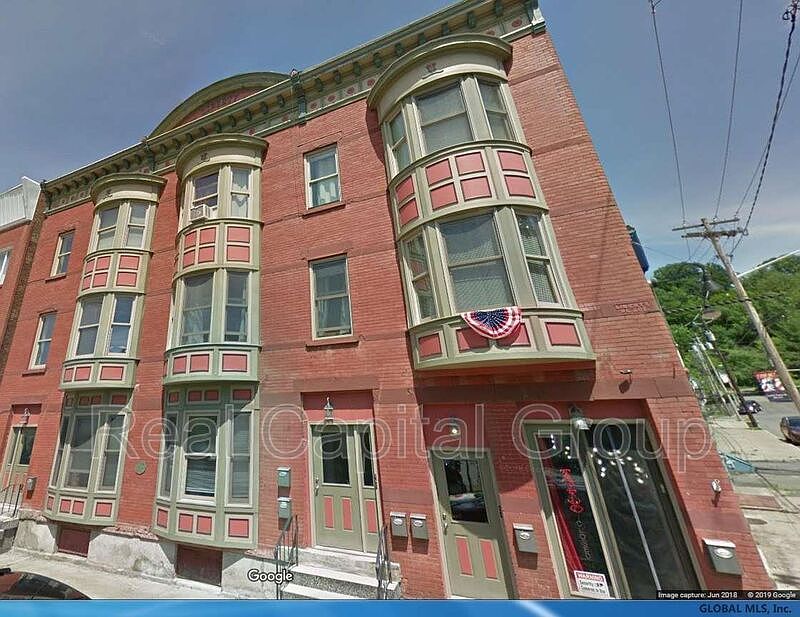 1st image of 5-6-7 Hill St Unit 3