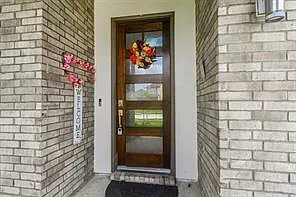 3819 Ethan Park Ct — Photo 2