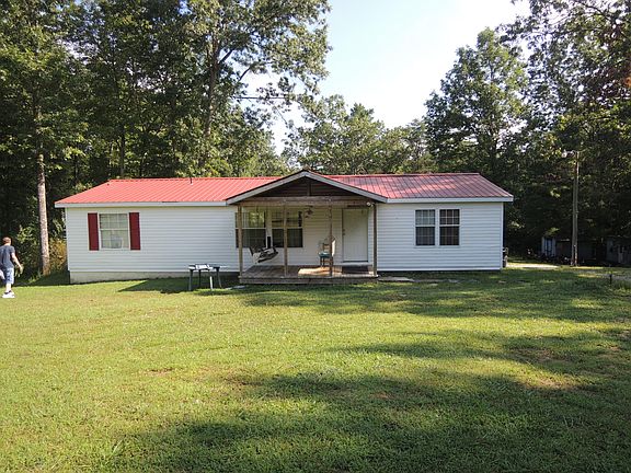 2nd image of 135 Tinch Cir