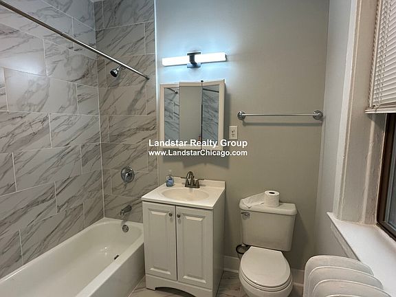 3rd image of 7620 N Rogers Ave #2N