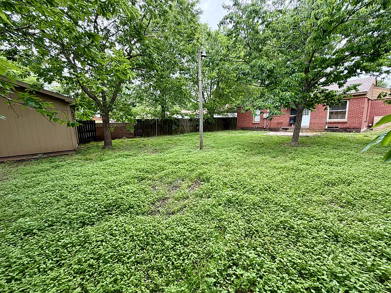 10640 Aledo Dr — Photo 24