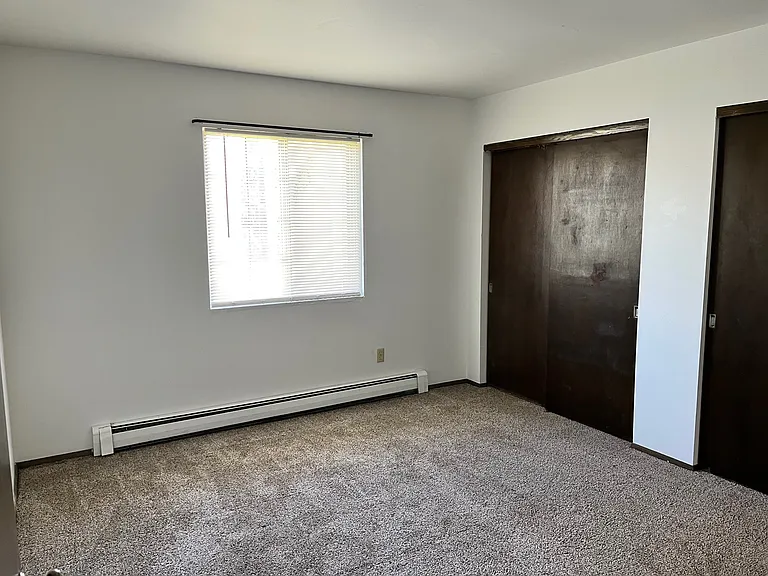 630 E Lincoln Ave — Photo 16