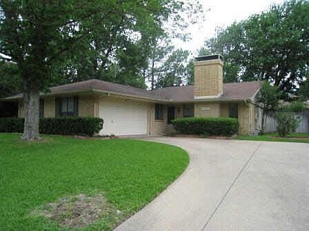1st image of 3109 Oakridge Dr