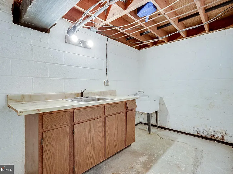 3409 Wessynton Way — Photo 59