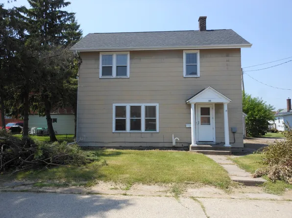 42 Lens Ct, Clintonville, WI 54929