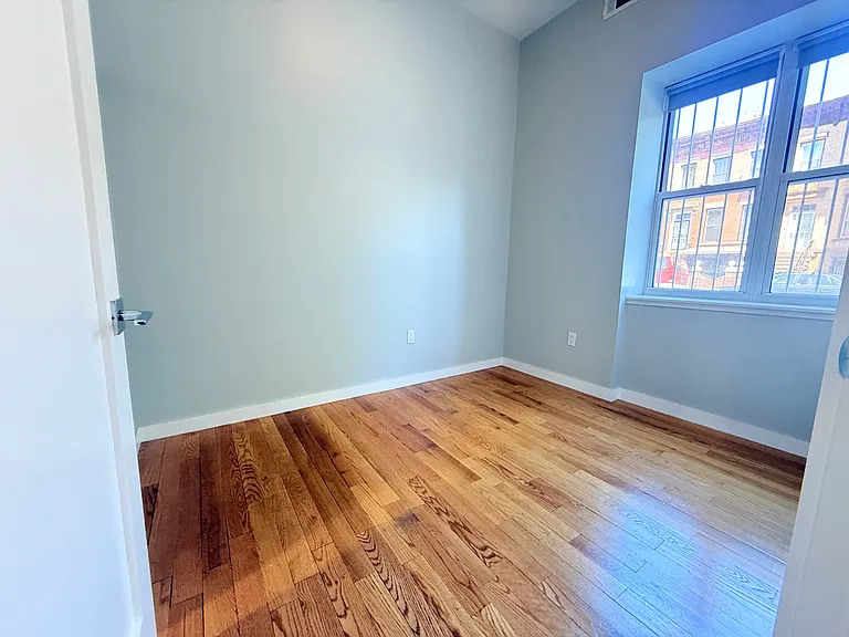 210 Lewis Ave #1B — Photo 12
