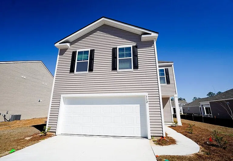 112 Red Admiral Ln — Photo 2