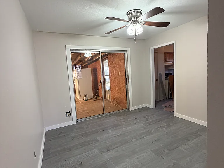 1605 Kern Dr — Photo 4