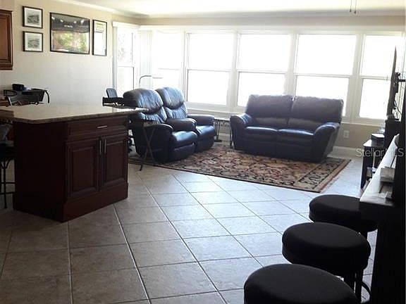 2nd image of 661 Poinsettia Ave APT 209