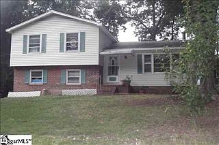 1st image of 209 Chuckwood Dr