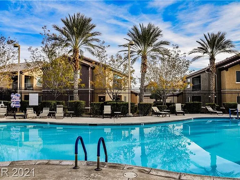 6868 Sky Pointe Dr #2051 — Photo 35